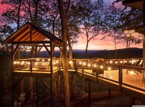 1 bedroom - Outdoor Movies w Hot Tub Fire Pit Mtn Views (Penrose)