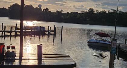 Waterfront Retreat home with Deck, Dock & Sunset Views. Your Marley Creek Escape