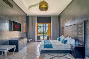 Iron/ironing board, Internet, bed sheets - Marrakech Palace 6 Suites, Pool, Breakfast, Billiards, Ping Pong, and Trampoline (Marrakech)
