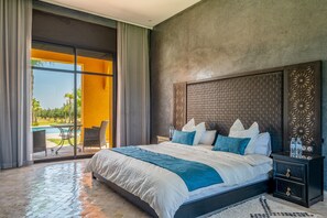 Iron/ironing board, Internet, bed sheets - Marrakech Palace 6 Suites, Pool, Breakfast, Billiards, Ping Pong, and Trampoline (Marrakech)