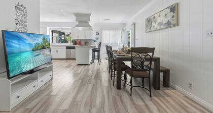 Spacious Single-Story Home with 4 Bedrooms, 2 Kitchens & 2 Washers