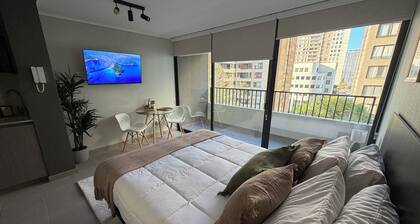 Florida Metro Premium Studio + Parking + View