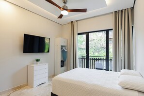 Iron/ironing board, WiFi, bed sheets - Tulum Hotel Zone Studio: walking distance to the beach and Jaguar Park (Q.R.)