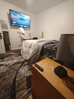 Room - 1 Room in our home in Salt Lake City
Near International Airport and Fair Park (Salt Lake City)