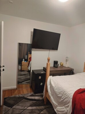 Room - 1 Room in our home in Salt Lake City
Near International Airport and Fair Park (Salt Lake City)