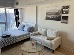 2 bedrooms, iron/ironing board, WiFi, bed sheets - Luxury 2BR Downtown Miami Condo | City Views (Miami)