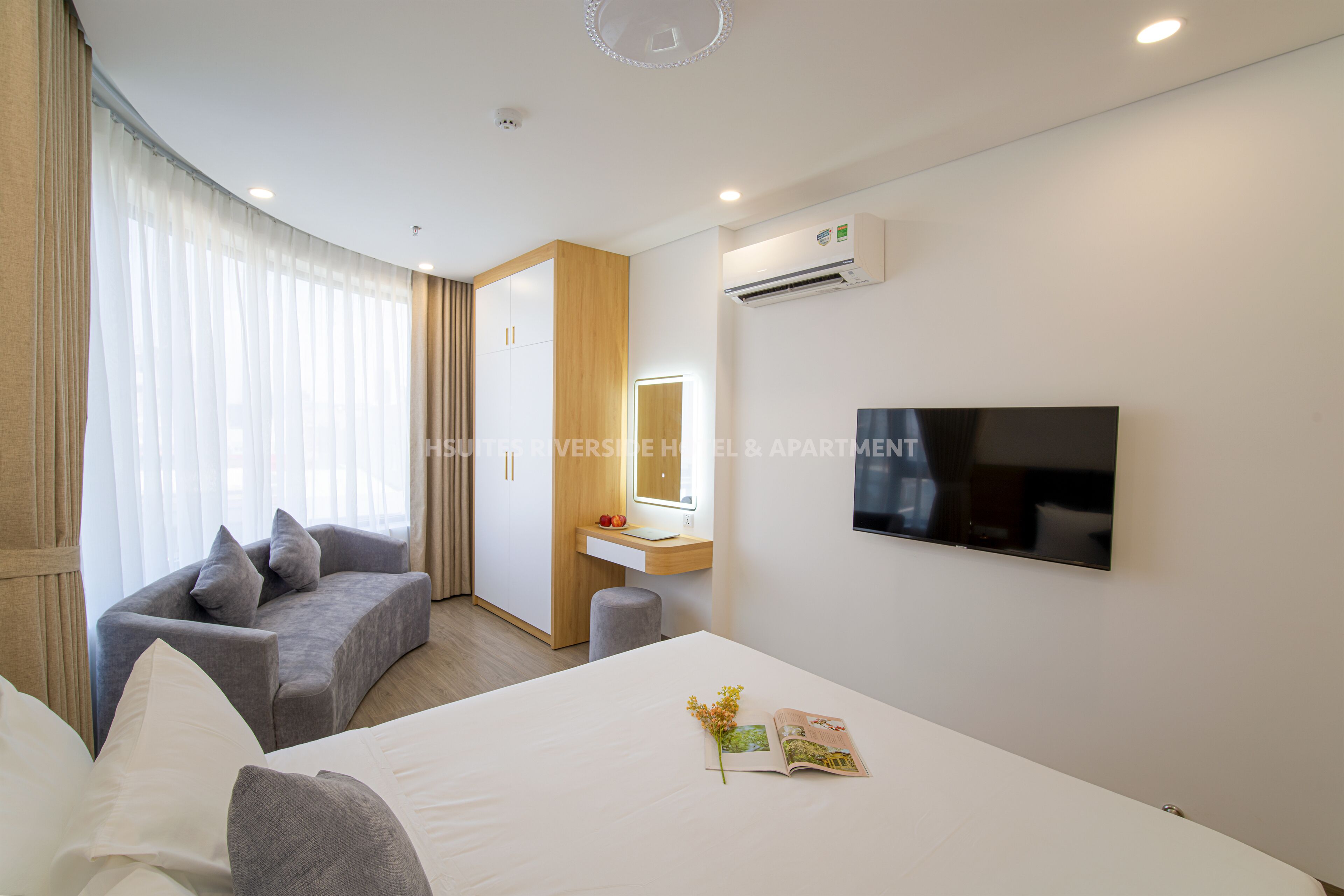 Superior-Apartment, Balkon | Schreibtisch, kostenloses WLAN