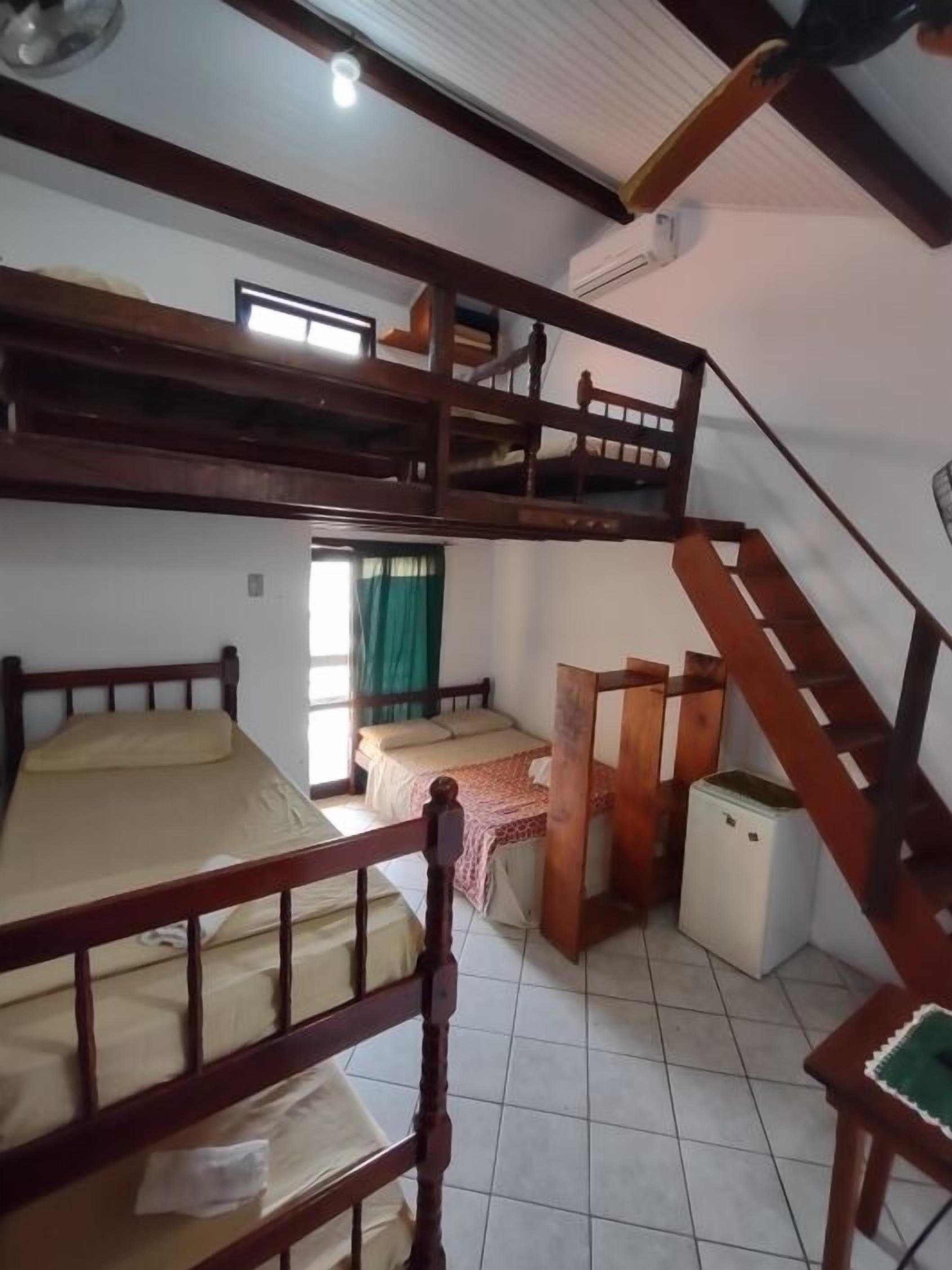 Minibar, desk, free WiFi, bed sheets