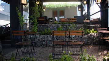 Cafe