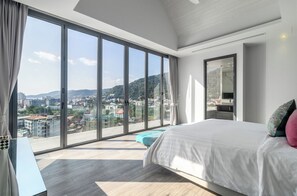 Iron/ironing board, WiFi, bed sheets - 5 Bed Seaview villa in Patong Beach! (Tambon Patong)