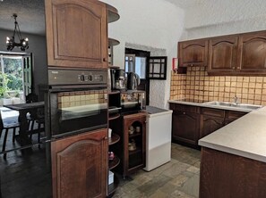 Private kitchen - Villa Agnos Large pool, privacy, wonderful nature and views. (CORFU)