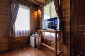 Interior - Private Villa Room with Nature Views in North Ubud (Gianyar)