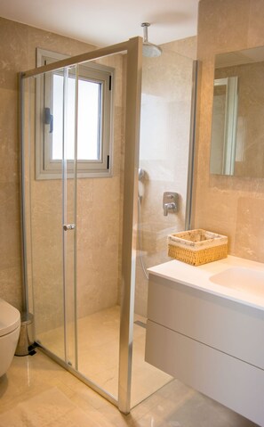 Bathroom - Luxury 5-Bedroom Sea View Villa with Private Pool (Bodrum)