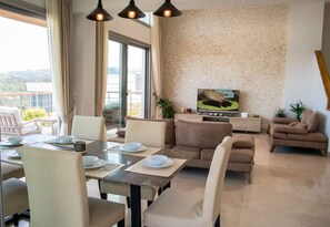 Dining - Luxury 5-Bedroom Sea View Villa with Private Pool (Bodrum)