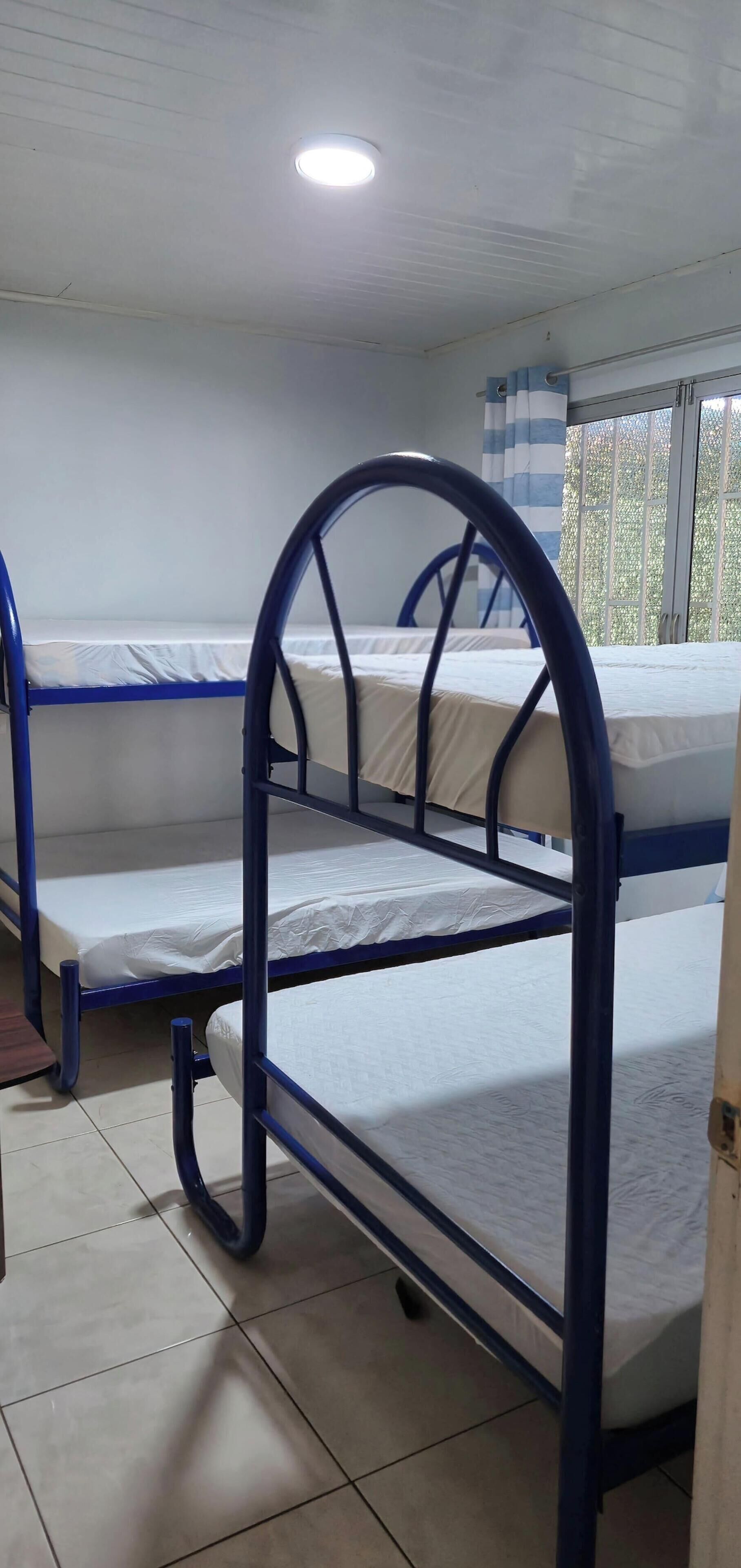 2 bedrooms, Internet, bed sheets, wheelchair access
