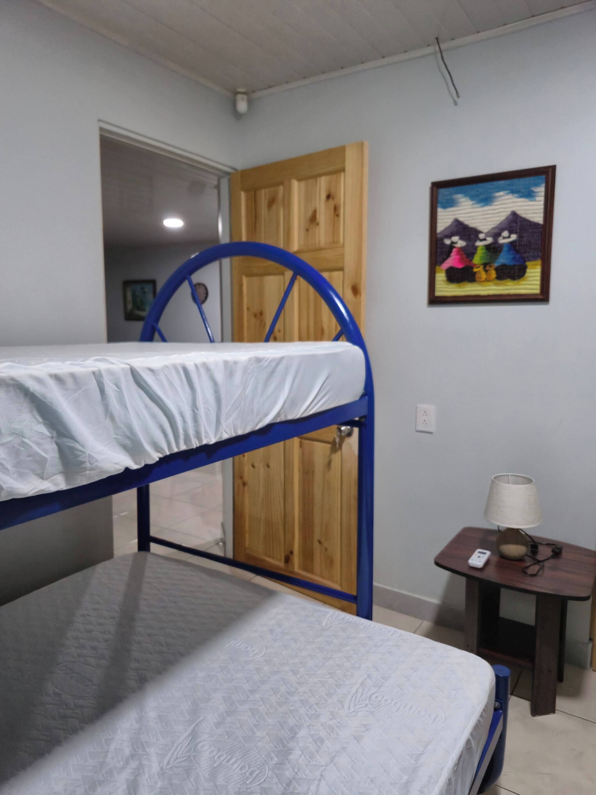 2 habitaciones, internet, ropa de cama y acceso para silla de ruedas 