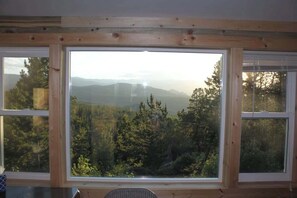 Interior - Wonder-View Lodge with Private Panoramic Mountain Views! (Black Hawk)