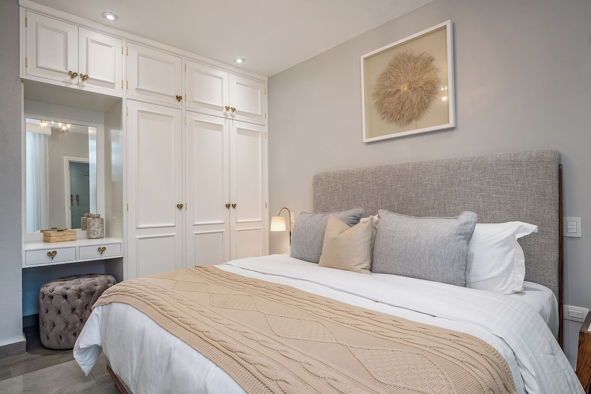 Deluxe Suite | Free WiFi