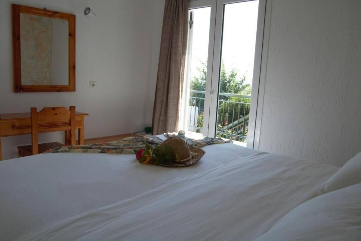 Premium bedding, pillow-top beds, in-room safe, free WiFi