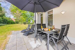 Outdoor dining - Vrbo Property (Zinnowitz)