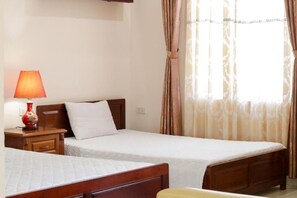 Deluxe Double Room, 1 King Bed, River View - Khach San Nam Rom (Dien Bien Phu)