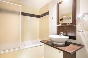 Hair dryer - Apartment in Gresse-en-Vercors near ski-lift (GRESSE-EN-VERCORS)