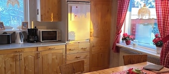 Room-charming Guest Room Retreat in Lång
