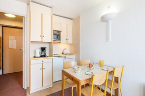Dining - Quiet Alpine Stay Near Vercors (Villard-de-Lans)