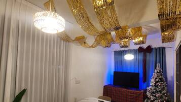 1.5 room/ up to 4 people / near Yeongil University Jukdo Market / barbecue available | Free WiFi