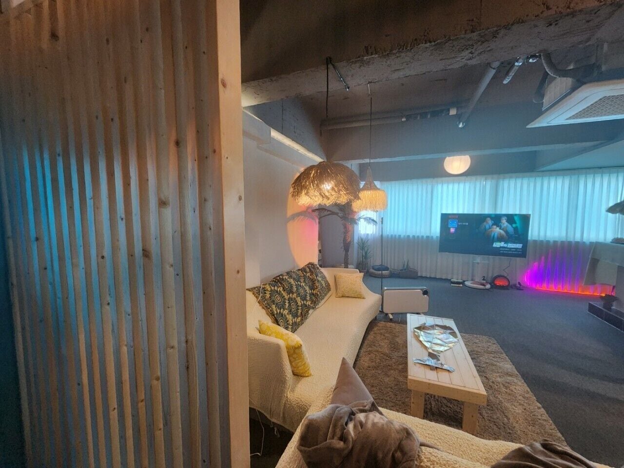 Bali Style / multiple capacity clean / yeongildae 3 minutes by walk | واي فاي مجانًا