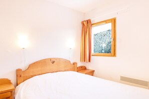 Free WiFi - Alpine apartment near slopes (VALFREJUS)