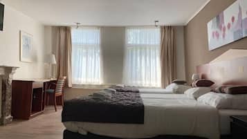 Classic Quadruple Room, Canal View | Free WiFi