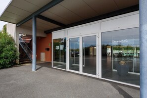 Exterior detail - Accessible Vineyard Stay for Four (RIVIERES (TARN))