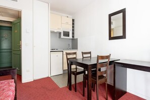 Dining - Apartment in Grasse Near City Center (Grasse)