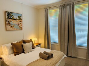 2 slaapkamers, een strijkplank/strijkijzer, wifi, beddengoed