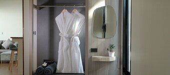 Pukawa Hotel & Residence