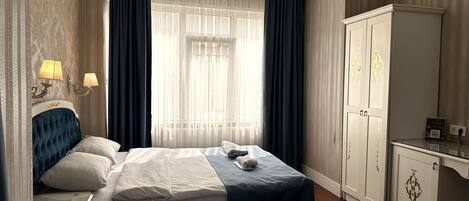 In-room safe, desk, laptop workspace, soundproofing
