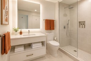 Classic-Suite, Stadtblick | Badezimmer