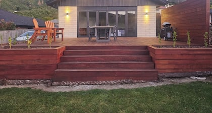Unwind in beautiful Waikawa — your perfect coastal hideaway