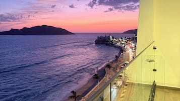 Deluxe Suite, Balcony, Beach View | Balcony view