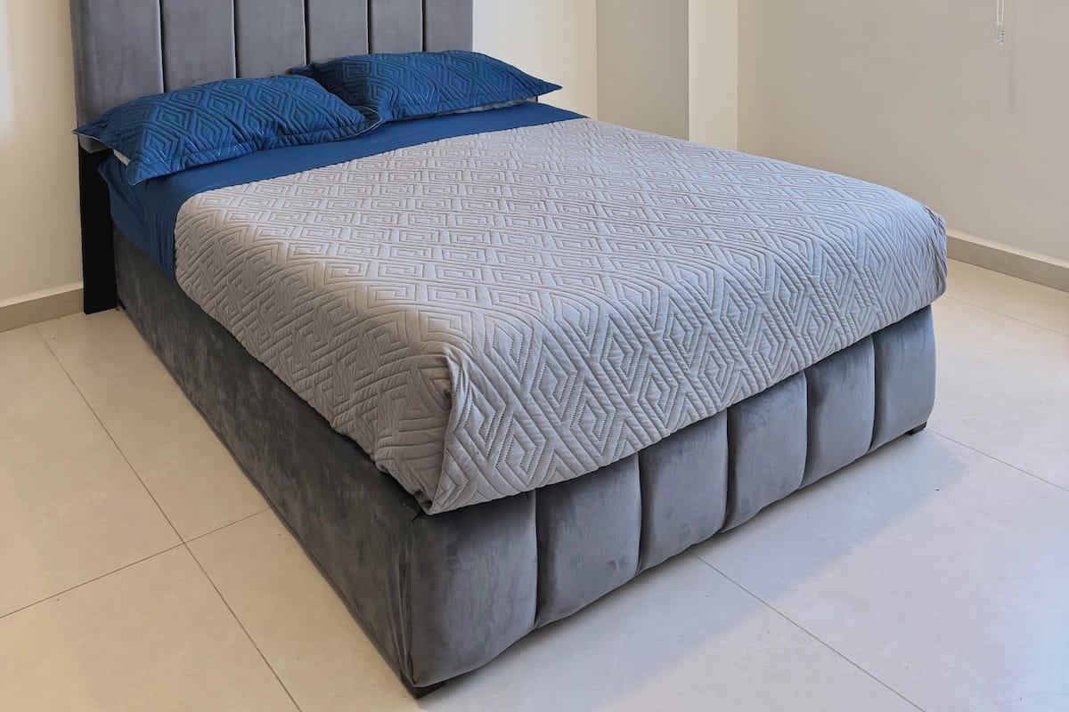 ห้องลักซ์ชัวรี่, ระเบียง, วิวชายหาด | โต๊ะทำงาน, Wi-Fi ฟรี
