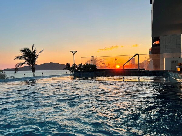 Sunsetline Malecón Mazatlán - Mazatlán