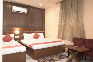 Family Room - Sukhad stay  (Ayodhya)