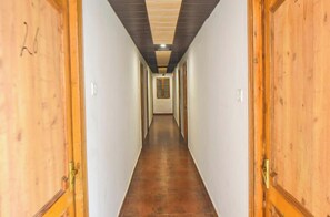 Interior - HOTEL S-I-L-V-E-R INN  (Chandigarh)