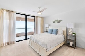 Room - Penthouse-Crescent Beach Club, 20B, Beachfront! (Clearwater Beach)