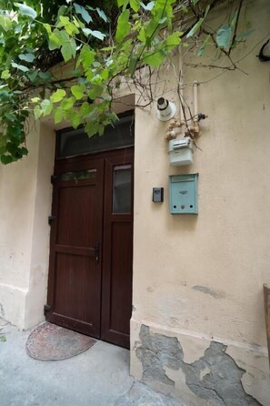 Apartamento, vista para o pátio | Detalhe da fachada