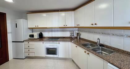 Spacious apartment in the center of Peñiscola 5 minutes from the beaches and the castle.