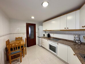 Private kitchen - Spacious apartment in the center of Peñiscola 5 minutes from the beaches and the castle. (Peníscola)