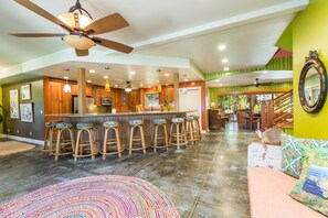 Smart TV - Princeville Kauai Luxury Retreat | Pool, Hot Tub, AC, 5BR, Sleeps 10 (Princeville)