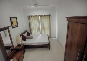 3 habitaciones, tabla de planchar con plancha y wifi gratis